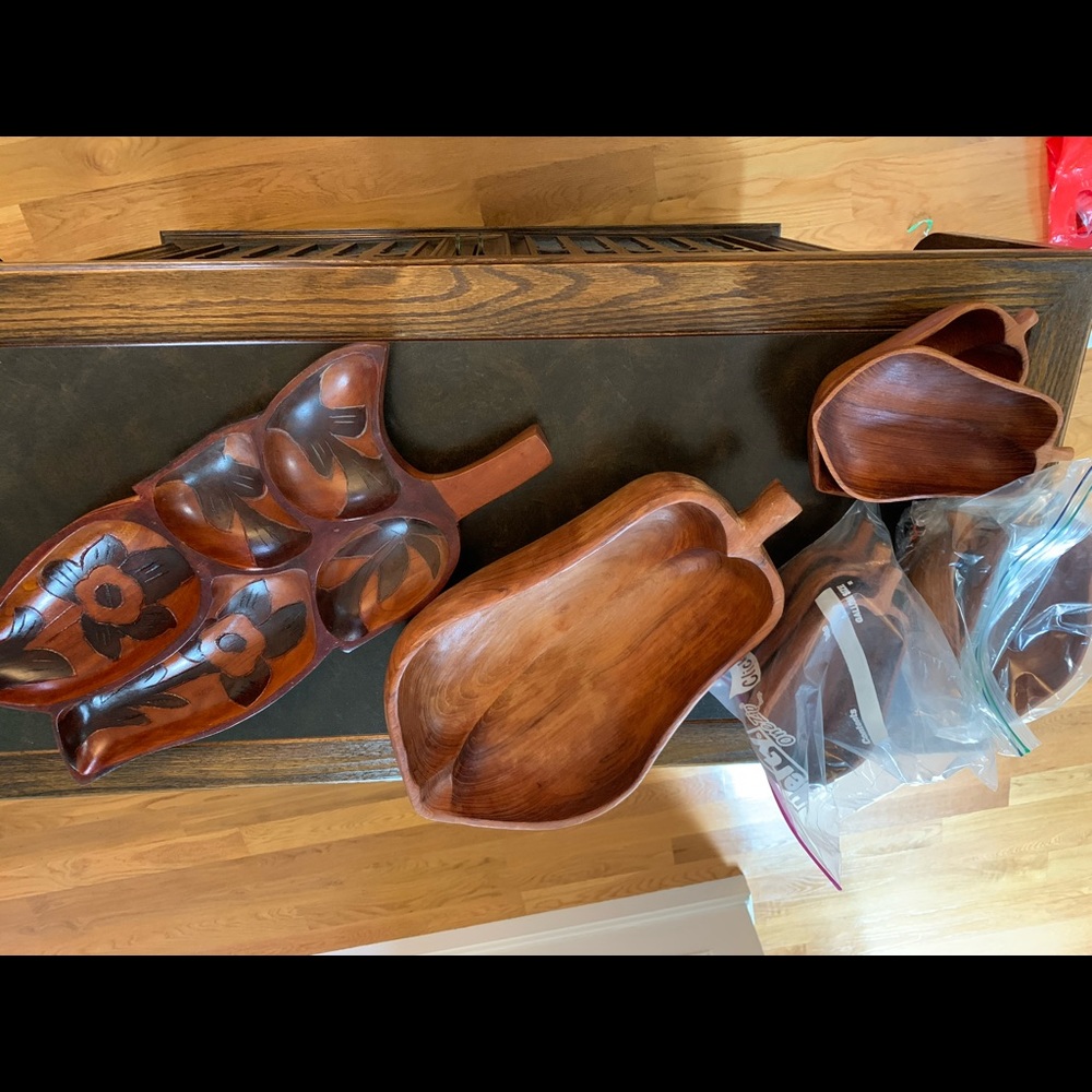 Vintage Polynesian wooden bowl set